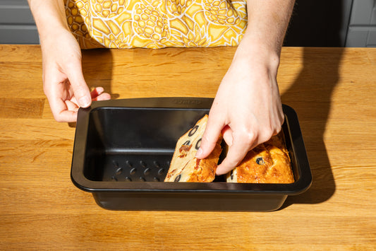 Moule à cake en métal avec prise en main facile - GLIDE