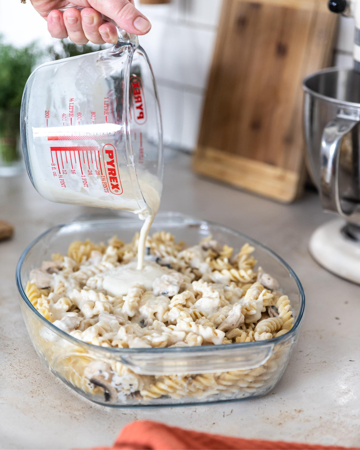 Plat à four ovale en verre avec larges poignées