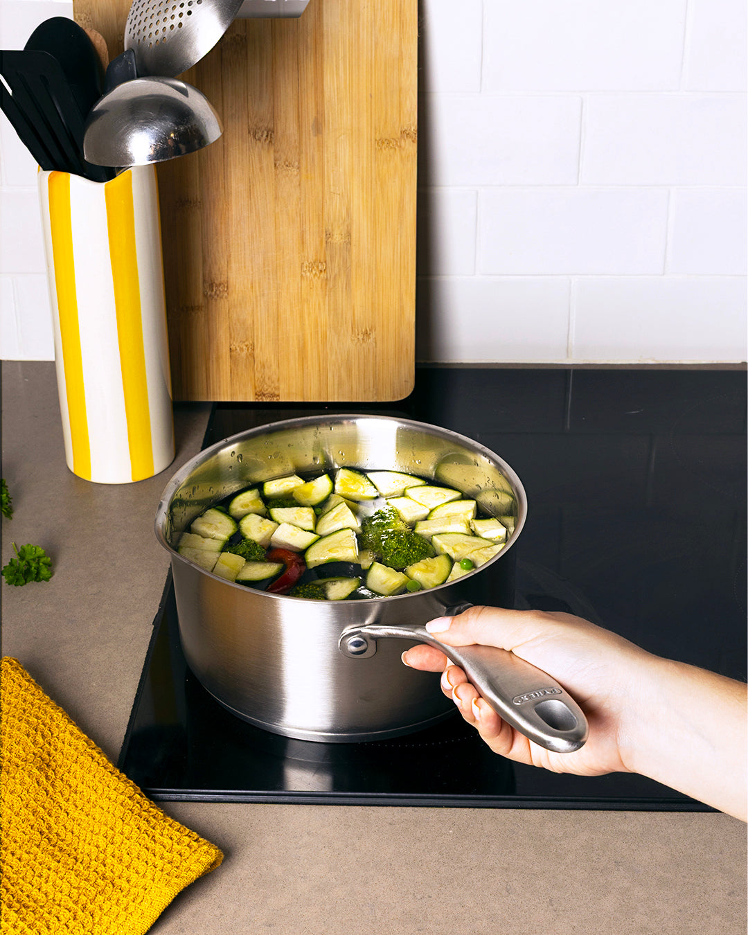Roestvrijstalen steelpan met deksel met vaste handgreep - Infinity